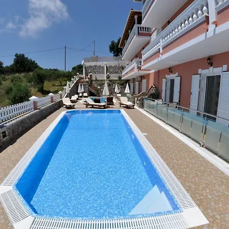 Chrinos House Apartamento