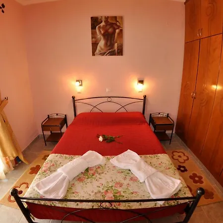 Chrinos House Apartamento
